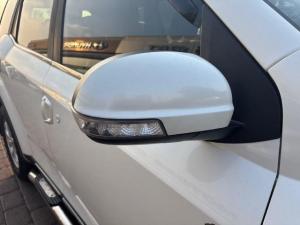 Mahindra XUV500 2.2CRDe W10 - Image 12