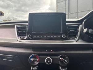 Kia Rio hatch 1.4 LS - Image 16