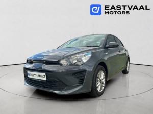 Kia Rio hatch 1.4 LS - Image 3