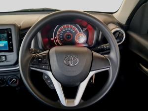 Toyota Vitz 1.0 XR auto - Image 8