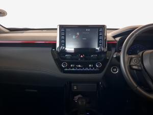 Toyota Corolla Cross 1.8 Hybrid GR-Sport - Image 13