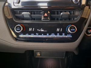Toyota Corolla Cross 1.8 Hybrid GR-Sport - Image 14