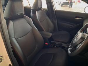 Toyota Corolla Cross 1.8 Hybrid GR-Sport - Image 15