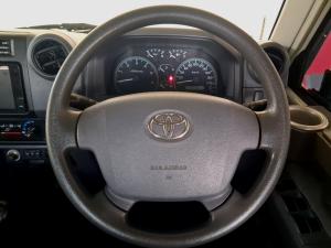 Toyota Land Cruiser 79 4.5D-4D V8 double cab LX - Image 8