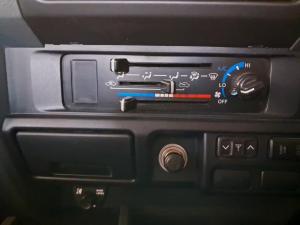Toyota Land Cruiser 79 4.5D-4D V8 double cab LX - Image 12