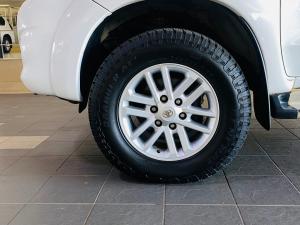 Toyota Hilux 3.0D-4D double cab 4x4 Raider Dakar edition - Image 12
