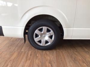 Toyota Hiace 2.7 Ses-fikile 16-seater - Image 11