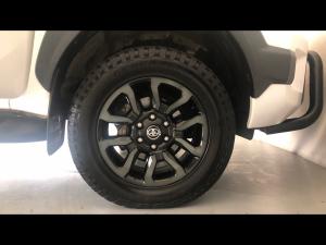 Toyota Hilux 2.8GD-6 Xtra cab 4x4 Legend manual - Image 17