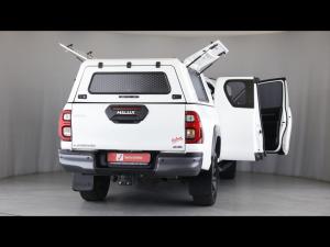 Toyota Hilux 2.8GD-6 Xtra cab 4x4 Legend manual - Image 24