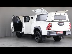 Toyota Hilux 2.8GD-6 Xtra cab 4x4 Legend manual - Image 25