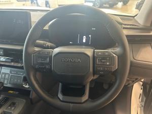 Toyota Hilux 2.8GD-6 double cab Legend - Image 8