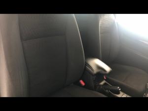 Toyota Hilux 2.8GD-6 4x4 Legend 50 - Image 12