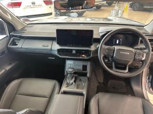 Toyota Hilux 2.8GD-6 Xtra cab Raider X - Image 6
