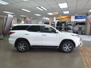 Toyota Fortuner 2.4GD-6 auto - Image 3