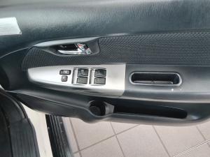 Toyota Fortuner 2.5D-4D - Image 25