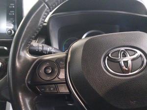 Toyota Corolla Cross 1.8 Hybrid XS - Image 9