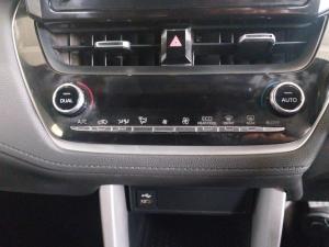 Toyota Corolla Cross 1.8 Hybrid XS - Image 15