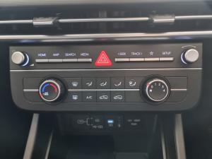 Hyundai Tucson 2.0 Premium automatic - Image 16