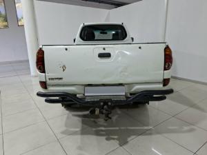 Mitsubishi Triton 2.4 GLX - Image 5
