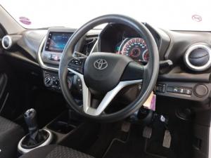 Toyota Vitz 1.0 XR manual - Image 8