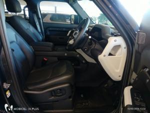 Land Rover Defender 110 D300 X-Dynamic HSE - Image 3