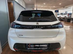 Peugeot 208 1.2T Allure auto - Image 5