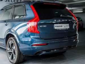 Volvo XC90 B5 AWD Ultra Dark - Image 17