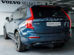 Volvo XC90 B5 AWD Ultra Dark - Image 3