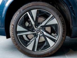 Volvo XC90 B5 AWD Ultra Dark - Image 9