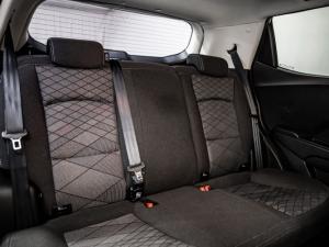 Mahindra XUV 3XO 1.2T MX3 manual - Image 11