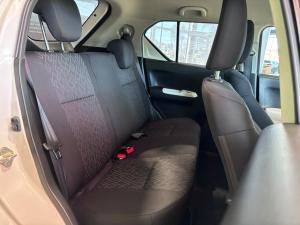 Suzuki Ignis 1.2 GLX - Image 10