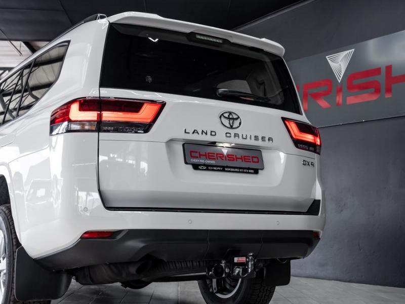 Toyota Land Cruiser Land Cruiser 300 3.3D GX-R