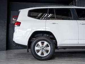 Toyota Land Cruiser 300 3.3D GX-R - Image 11