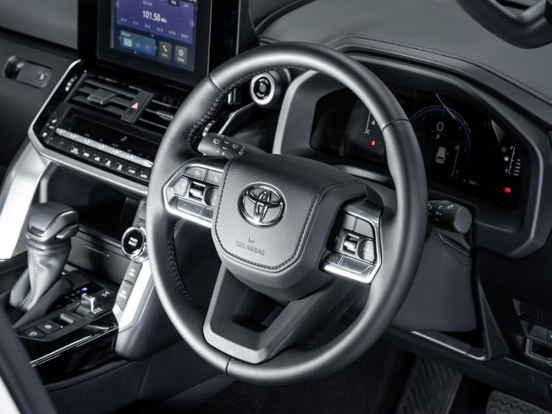 Toyota Land Cruiser Land Cruiser 300 3.3D GX-R