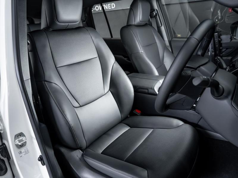 Toyota Land Cruiser Land Cruiser 300 3.3D GX-R