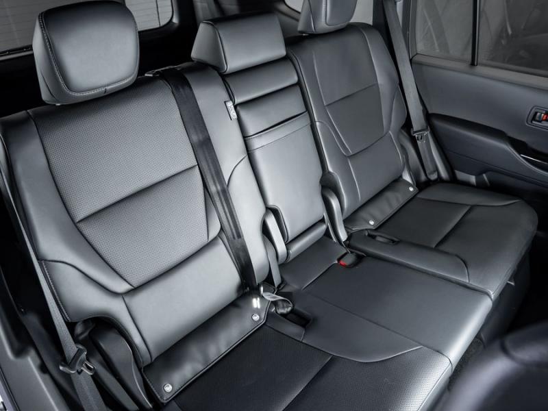 Toyota Land Cruiser Land Cruiser 300 3.3D GX-R