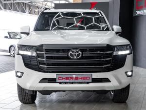 Toyota Land Cruiser 300 3.3D GX-R - Image 6