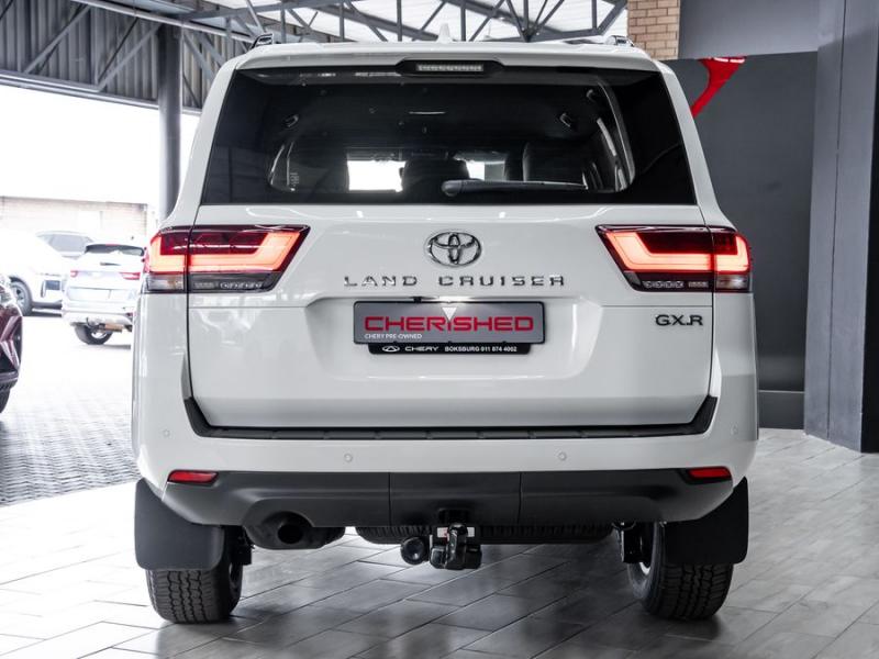 Toyota Land Cruiser Land Cruiser 300 3.3D GX-R