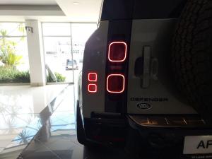 Land Rover Defender 130 D300 X-Dynamic HSE - Image 10