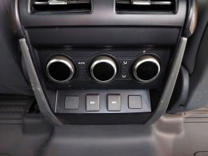 Land Rover Defender 130 D300 X-Dynamic HSE - Image 22