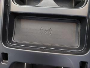 Land Rover Defender 130 D300 X-Dynamic HSE - Image 25