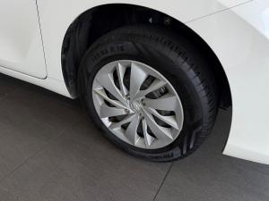 Toyota Starlet 1.5 Xi - Image 9