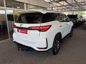 Toyota Fortuner 2.8GD-6 48V VX - Image 2