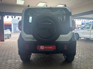 Toyota Land Cruiser FJ 2.7 4x4 GX - Image 5