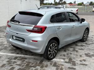 Suzuki Baleno 1.5 GLX manual - Image 2