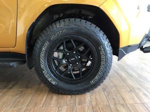 Toyota Hilux 2.8GD-6 double cab SRX 4x4 - Image 11