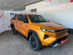Toyota Hilux 2.8GD-6 double cab Raider 4x4 - Image 1