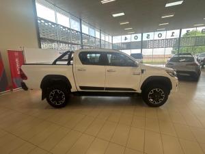 Toyota Hilux 2.8GD-6 double cab 4x4 Legend 50 auto - Image 3