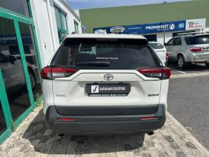 Toyota RAV4 2.0 GX auto - Image 5