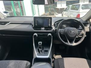 Toyota RAV4 2.0 GX auto - Image 6
